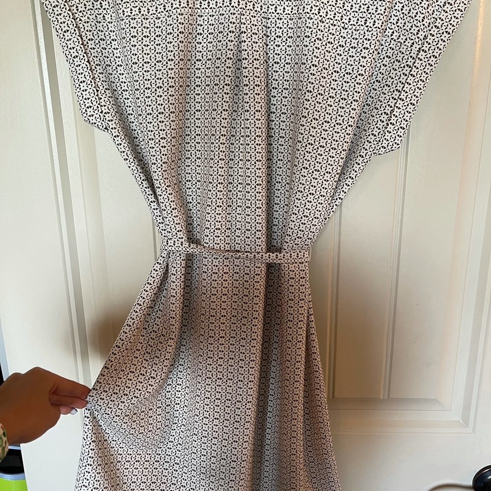 Express dress - Picture 3 of 3